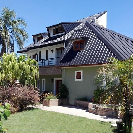 Posada Villa Club, Apart 3 Cerca Del Aeropuerto El Palomar Hurlingham Bagian luar foto